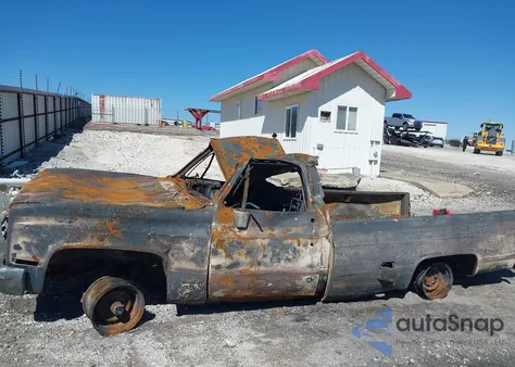 1986 Chevrolet K10 z USA, uszkodzony, nr VIN 1GCEK14H9GS191647